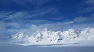 Ski de randonnée et bateau Alpes de Lyngen Norvège montagne alpinisme  9820 [upl. by Odlaner]