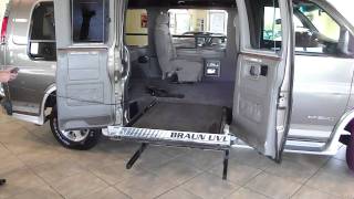 2002 Chevrolet handicap Wheelchair van at wwwthielmotorscom [upl. by Oremor]