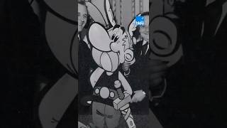 Astérix et Obélix fêtent leur 65e anniversaire [upl. by Ashbey]