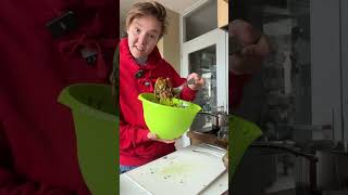 Op verzoek salade met zalm salade zalm goodfood kookvideo foodtube [upl. by Eicam]