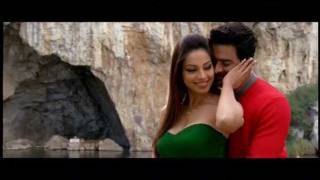 Darmiyaan Song Jodi Breakers  Bipasha Basu  R Madhavan [upl. by Talya]