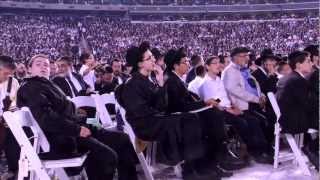 After years of studying ancient text Jews celebrate by the tens of thousands at MetLife Stadium [upl. by Ecirahc]