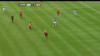 Geovanni Goal vs Man U 19807 [upl. by Sirtimed120]