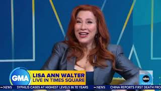 Abbott Elementarys Lisa Ann Walter breaks out Philly accent during interview [upl. by Vargas]