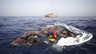 Libyen Küstenwache fängt 64 Migranten ab [upl. by Na]