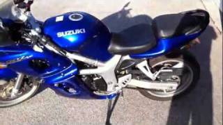 2001 Suzuki SV650S with Yoshimura RS3 exhaust walkaround and rev [upl. by Aim]