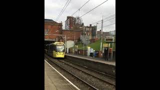 Manchester Metrolink Tram 3044 entering Trafford Bar on 5th December 2022 [upl. by Sueaddaht]