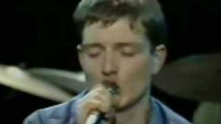 Joy Division  Shes Lost Control  Legendado PT [upl. by Dnalro]