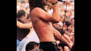 Temple Of The Dog  Hunger Strike  Live 1992 [upl. by Coplin]