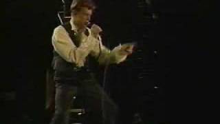 DAVID BOWIE LIVE IN CHILE 1990  SUFFRAGETTE CITY [upl. by Aerdnahc]