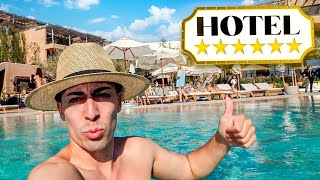 EL ÚNICO HOTEL DE 6 ESTRELLAS EN EUROPA ⭐️🍹 ¿Vale la Pena Carlos [upl. by Aliuqaj254]