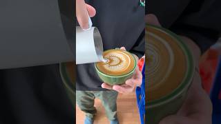 Amazing wing tulip latte art 😱 coffee latteartclass coffeeart coffeart treasure latteart [upl. by Priestley]