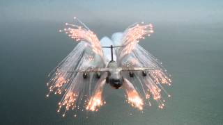 Airbus A400M Spectacular Jettison of Decoy Flares [upl. by Tjader]