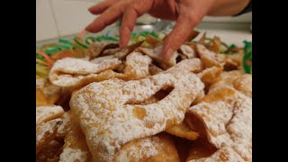 CHIACCHIERE DI CARNEVALE 🎭 facilissime da preparare [upl. by Yornoc]