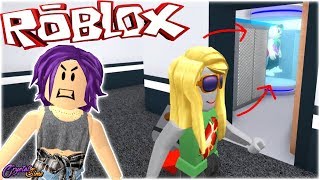 LA PEOR JUGADORA DE FLEE THE FACILITY ROBLOX  CRYSTALSIMS [upl. by Beker]