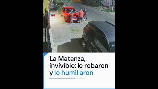 LA MATANZA I Un hombre fue asaltado por un grupo de delincuentes que le robó el auto [upl. by Calendra]