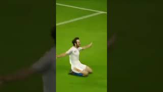 Normal knee slide vs the last knee slide💀 [upl. by Damien]