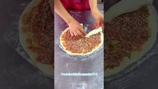 Uygur mutfağıkıymalı börekUygur oshxonasi  qiyma goshtli pirogUyghur cuisineminced meat pie [upl. by Anemij]