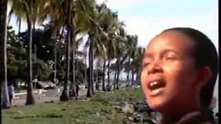 EJEMA  HANARAKA ANAO  CLIP GASY [upl. by Annad]