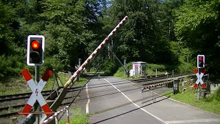 Spoorwegovergang Herzogenrath D  Railroad crossing  Bahnübergang [upl. by Rhtaeh993]