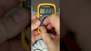 how to test battery with multimeter [upl. by Memberg]