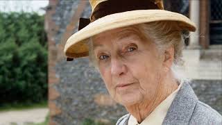 Joan Hickson as Miss Marple [upl. by Fenn310]