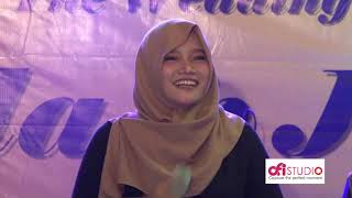 NISSA SABYAN GAMBUS LIVE [upl. by Cotter364]