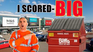 WE SCORED BIG AT A BAD LOCATION DUMPSTER DIVING UK [upl. by Ecertap294]