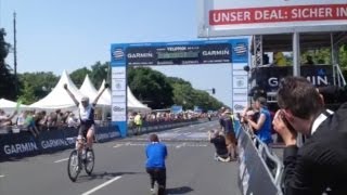 Velothon in Berlin Zieleinfahrt über 120 km [upl. by Almeria303]