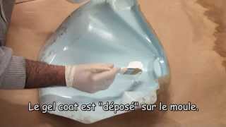 Application de gel coat polyester au pinceau dans un moule rigide [upl. by Nimajaneb]