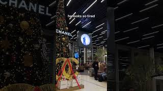 He looks tired  Amsterdam Schiphol Clock [upl. by Drofnas]