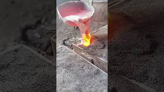 The process of pouring molten iron into the mold [upl. by Aneehsal]