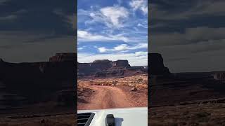 Jeeping along the White Rim trail in Utah in a Jeep 4Door Rubicon [upl. by Anielram]