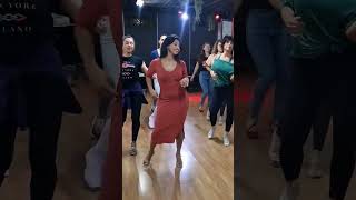 Bailando Bachata Dominicana ❤️‍🔥 bachataladystyle [upl. by Alilak]