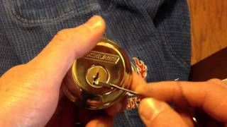 Schlage review lock pick [upl. by Nawj272]