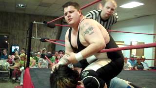 Travis Weir vs Alex Castle [upl. by Enovad]