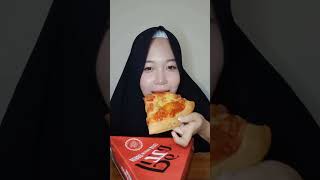 MAKAN PIZZA CHICKEN MOZZA🍕 [upl. by Eisteb]