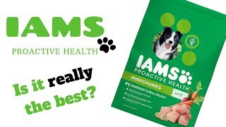 IAMS MINICHUNKS DOG FOOD REVIEW CHRISSYS DOG HOUSE [upl. by Frasquito]