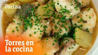 Cómo hacer congrio con patatas  Torres en la Cocina  RTVE Cocina [upl. by Rehpotsrihc]