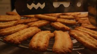 Biscuits de Noël à la noix de coco par Mamy Monica [upl. by Yelsnya]