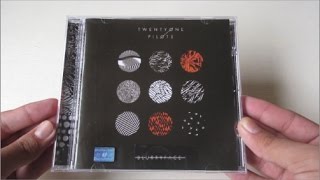 Twenty One Pilots  Blurryface  Unboxing CD en Español [upl. by Nared]