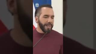 Nayib Bukele le da catedra a periodista de Costa Rica nayibbukele costarica [upl. by Lednew]