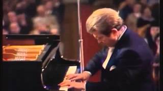 Emil Gilels  Schumann  Arabesque in C major Op 18 [upl. by Ahsiat143]