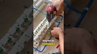 Is it better to use a busbar or wire jumperselectrican electricalcontractor construction [upl. by Eecyaj520]