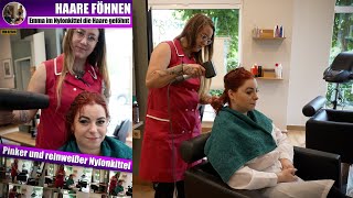 Vorschau Kittel Video 02388 Franzi föhnt Emma die Haare im Friseursalon im pinken Nylonkittel [upl. by Benil941]