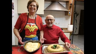 LA POLENTA CON I FUNGHI TRIFOLATI  RICETTA DELLA NONNA MARIA [upl. by Storfer]