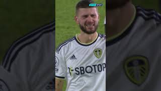 Beautiful scenes as Leeds farewell Mateusz Klich [upl. by Atika]