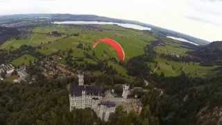 Ein Gleitschirmflug vom Tegelberg über Schloss Neuschwanstein [upl. by Jolyn]