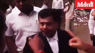 அதிமுக வழக்கறிஞர்கள் ஆவேசம்  Advocate RKrishnamurthy Attacked by ADMK Advocates [upl. by Nnaed]