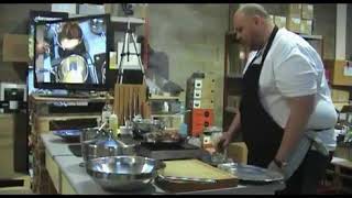 Tom Kerridge is making Steak using Demeyere Frying Pan at Demeyere Demo www aolcookshop co uk [upl. by Noxid309]